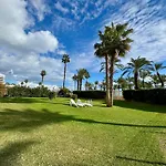 Primera Linea De Playa Con Vistas Al Mar Con Garaje B Апартаменти