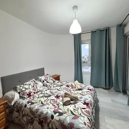 Primera Linea De Playa Con Vistas Al Mar Con Garaje B * Torremolinos