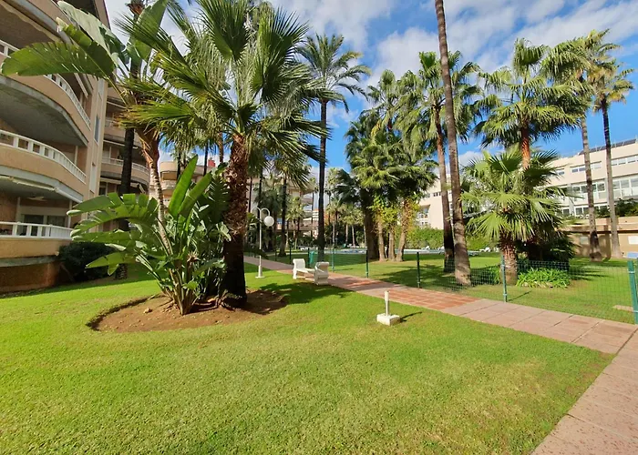 Primera Linea De Playa Con Vistas Al Mar Con Garaje B *